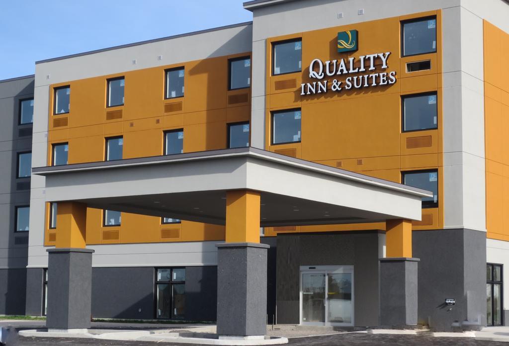 Quality Inn & Suites Kingston Eksteriør billede